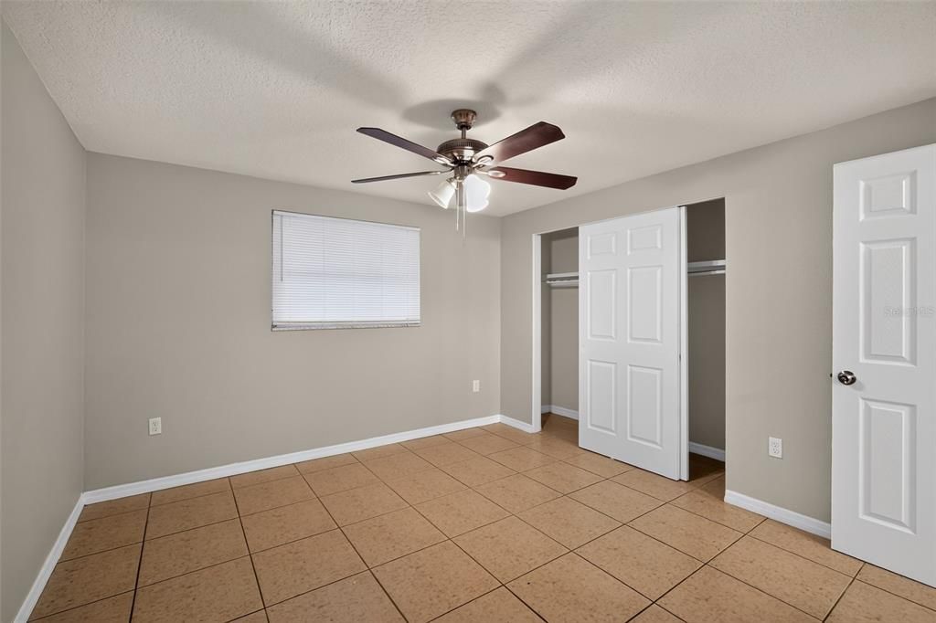 Activo con contrato: $325,000 (2 camas, 2 baños, 1250 Pies cuadrados)