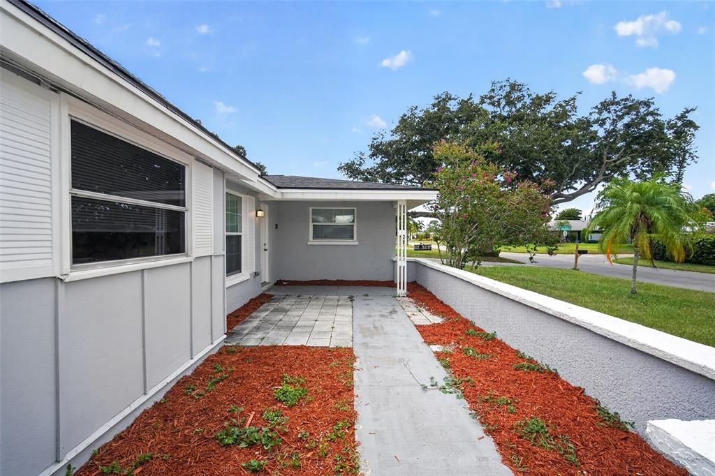 Activo con contrato: $325,000 (2 camas, 2 baños, 1250 Pies cuadrados)