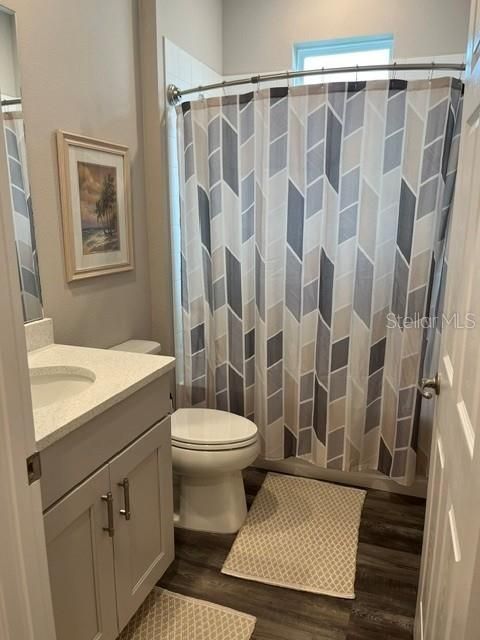 Active With Contract: $2,100 (2 beds, 2 baths, 1469 Square Feet)