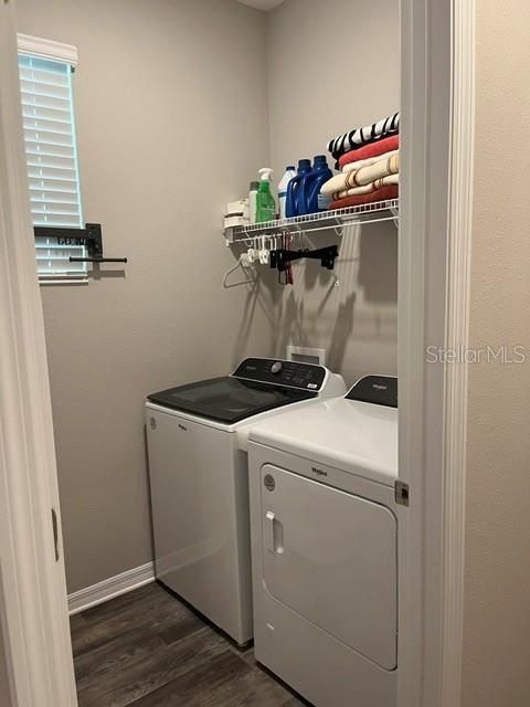 Active With Contract: $2,100 (2 beds, 2 baths, 1469 Square Feet)