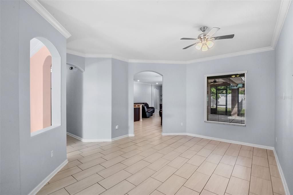 В аренду: $3,900 (5 спален, 3 ванн, 3485 Квадратных фут)