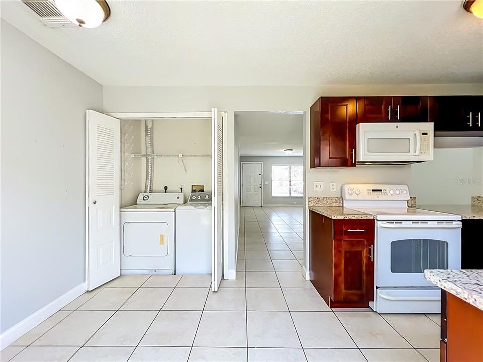 For Rent: $1,595 (2 beds, 2 baths, 1104 Square Feet)