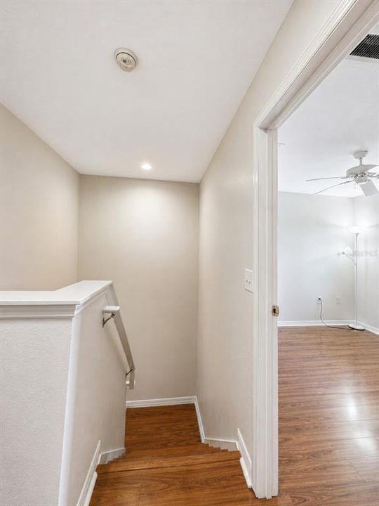 В аренду: $1,995 (3 спален, 3 ванн, 1187 Квадратных фут)