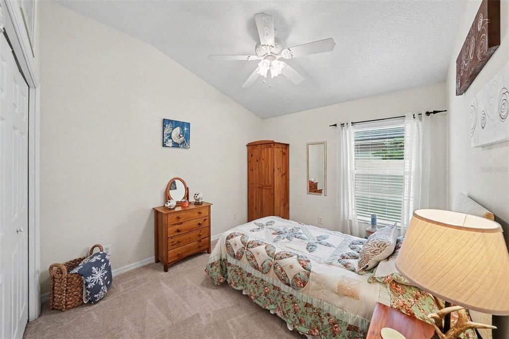 На продажу: $365,000 (4 спален, 2 ванн, 1635 Квадратных фут)