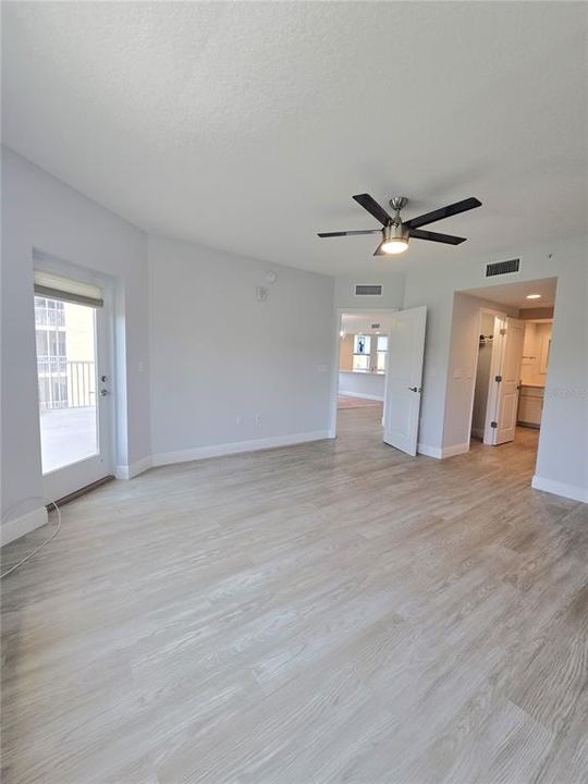 For Sale: $499,000 (3 beds, 2 baths, 1836 Square Feet)