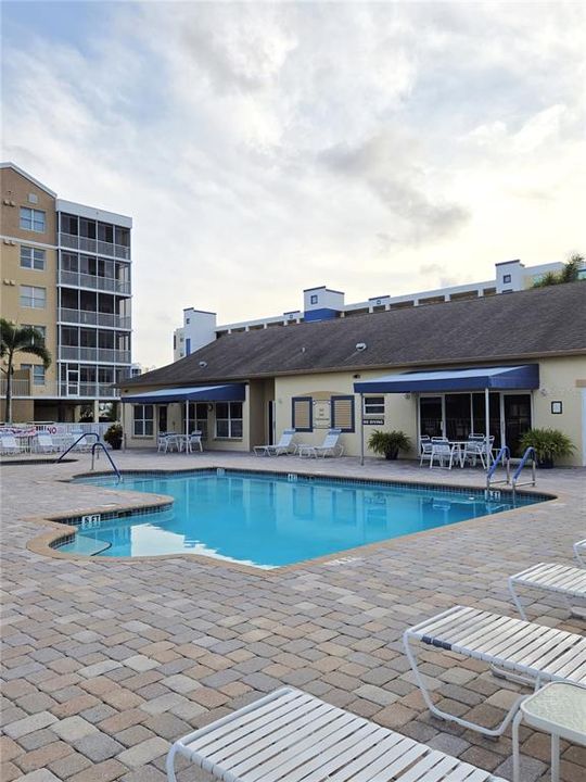 For Sale: $499,000 (3 beds, 2 baths, 1836 Square Feet)
