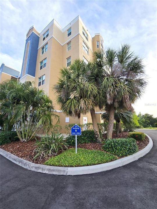 For Sale: $499,000 (3 beds, 2 baths, 1836 Square Feet)