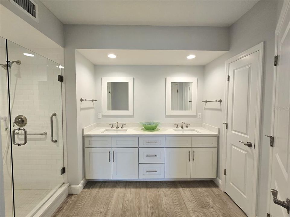 For Sale: $499,000 (3 beds, 2 baths, 1836 Square Feet)
