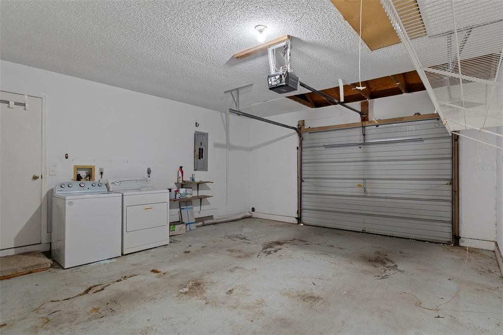 На продажу: $164,900 (2 спален, 2 ванн, 1473 Квадратных фут)