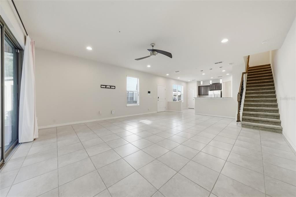 В аренду: $2,495 (3 спален, 2 ванн, 1778 Квадратных фут)
