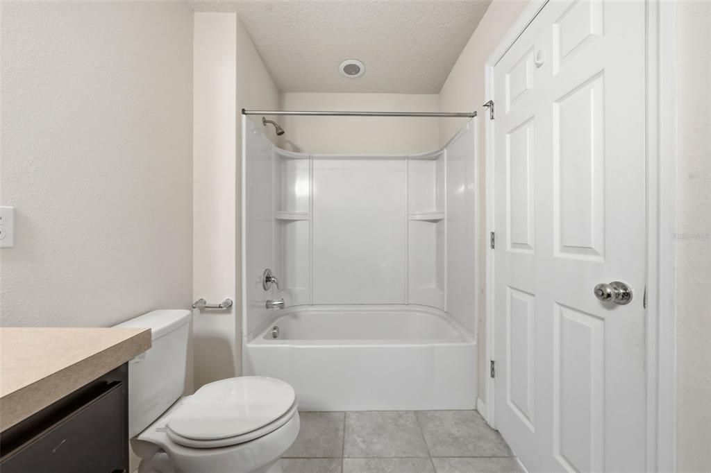 В аренду: $2,495 (3 спален, 2 ванн, 1778 Квадратных фут)