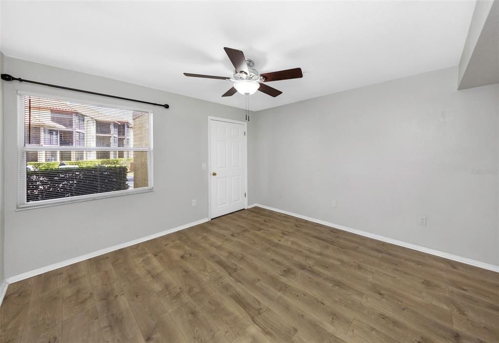 В аренду: $1,999 (2 спален, 2 ванн, 903 Квадратных фут)