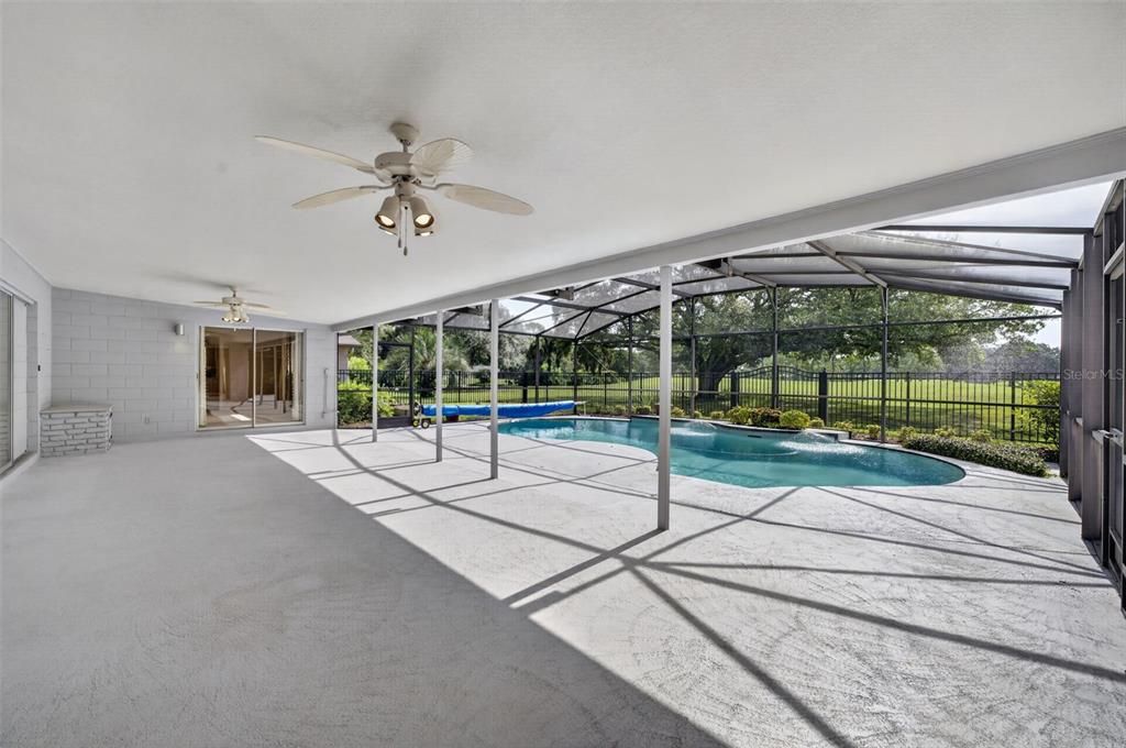 For Sale: $820,000 (4 beds, 3 baths, 2366 Square Feet)