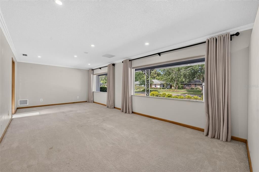 For Sale: $820,000 (4 beds, 3 baths, 2366 Square Feet)