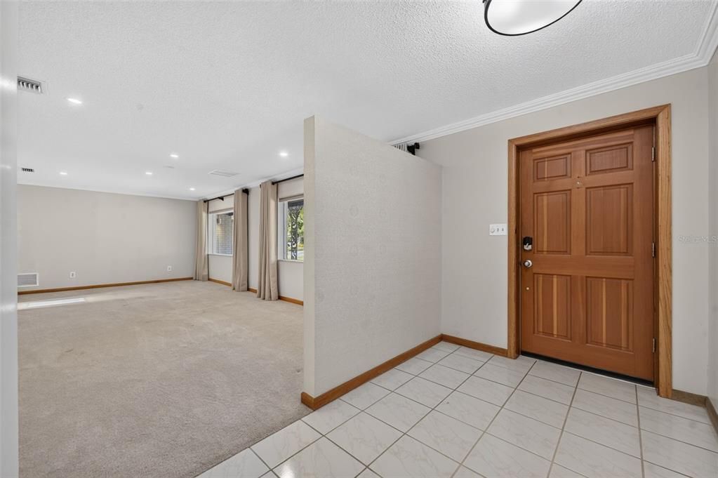 For Sale: $820,000 (4 beds, 3 baths, 2366 Square Feet)
