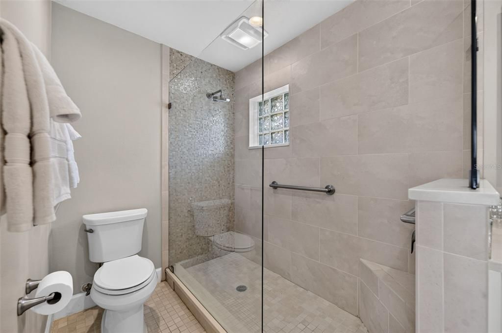 For Sale: $820,000 (4 beds, 3 baths, 2366 Square Feet)