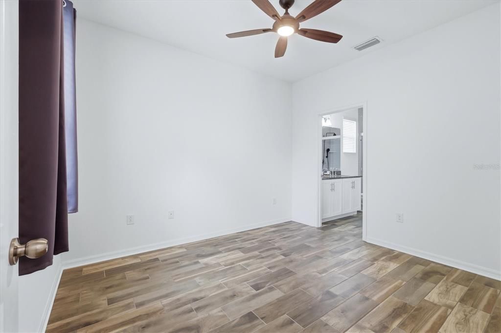 En Venta: $394,999 (3 camas, 2 baños, 1242 Pies cuadrados)