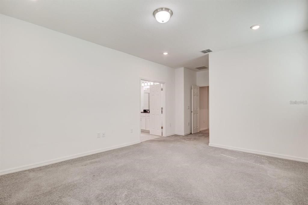 В аренду: $3,200 (4 спален, 2 ванн, 2078 Квадратных фут)