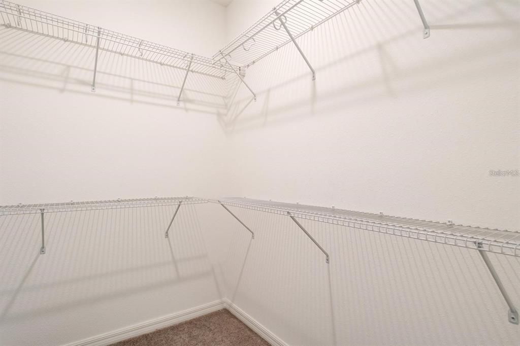 В аренду: $3,200 (4 спален, 2 ванн, 2078 Квадратных фут)