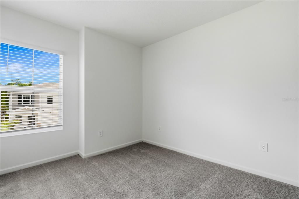 В аренду: $1,850 (3 спален, 2 ванн, 1689 Квадратных фут)