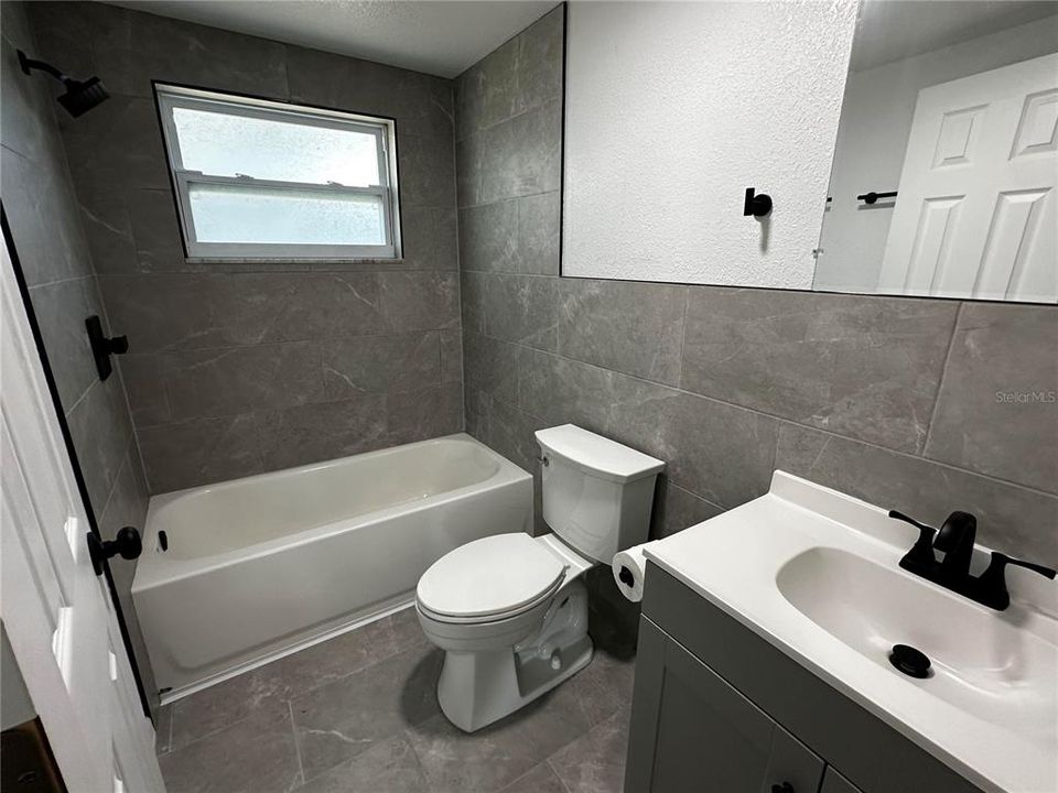 В аренду: $1,050 (1 спален, 1 ванн, 600 Квадратных фут)