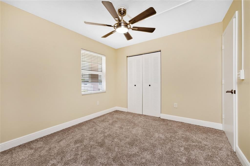 For Sale: $134,900 (2 beds, 2 baths, 918 Square Feet)