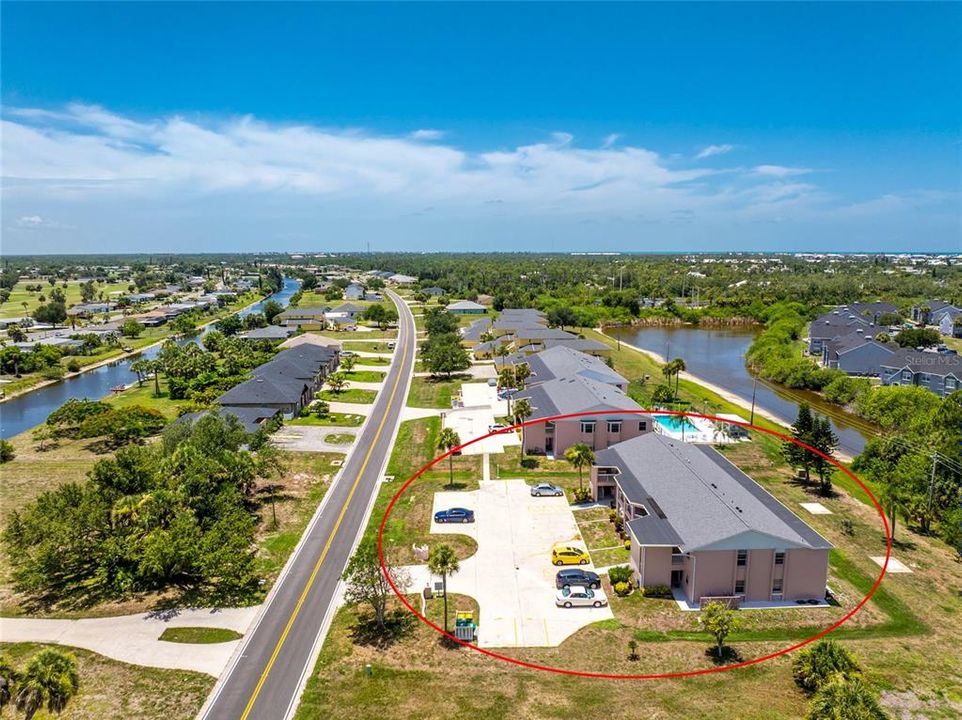 For Sale: $134,900 (2 beds, 2 baths, 918 Square Feet)