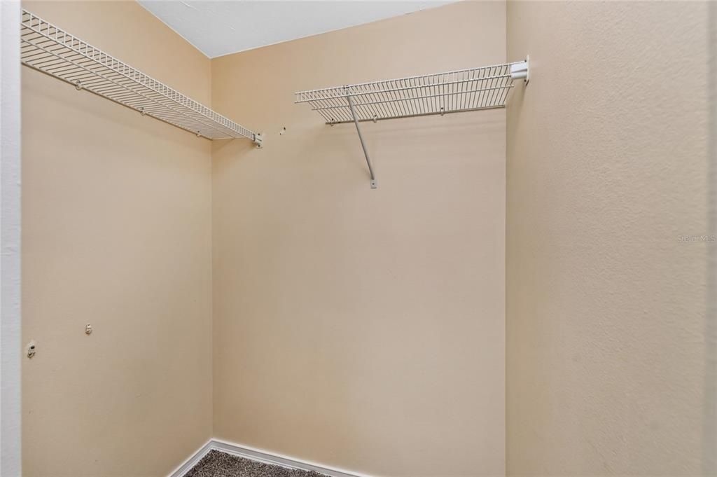 For Sale: $134,900 (2 beds, 2 baths, 918 Square Feet)