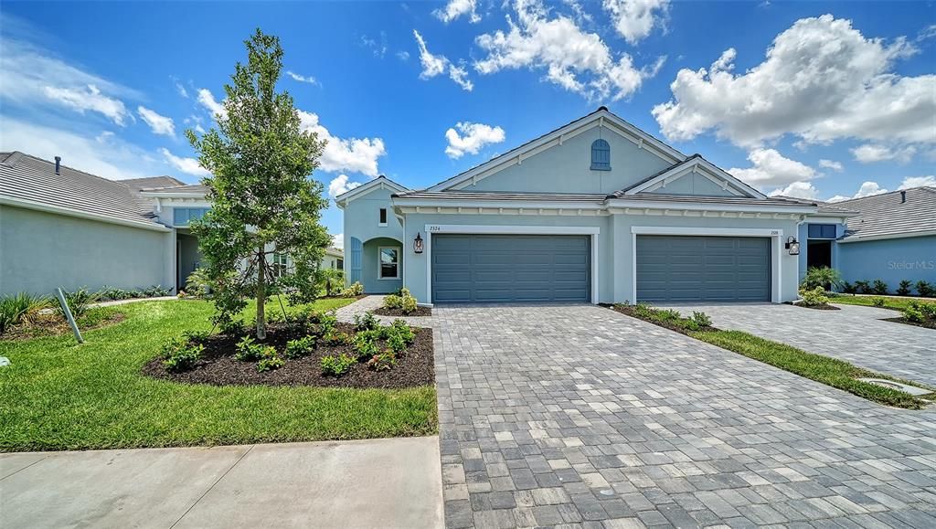 For Sale: $429,990 (2 beds, 2 baths, 1530 Square Feet)