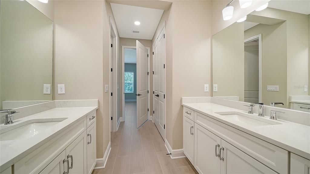 For Sale: $429,990 (2 beds, 2 baths, 1530 Square Feet)