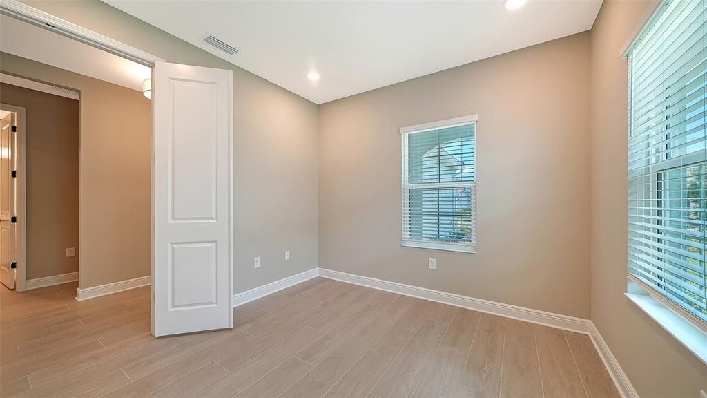 For Sale: $429,990 (2 beds, 2 baths, 1530 Square Feet)