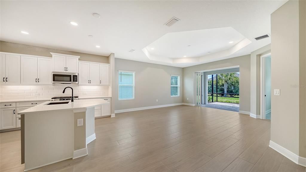 For Sale: $429,990 (2 beds, 2 baths, 1530 Square Feet)