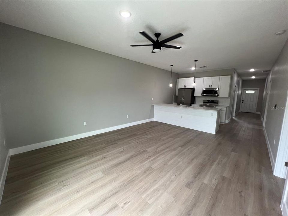 В аренду: $1,650 (3 спален, 2 ванн, 1192 Квадратных фут)