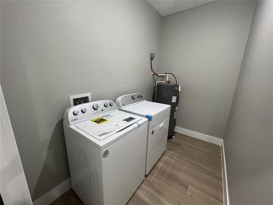 В аренду: $1,650 (3 спален, 2 ванн, 1192 Квадратных фут)