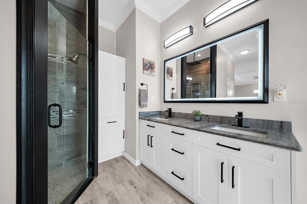 На продажу: $629,900 (3 спален, 2 ванн, 2105 Квадратных фут)