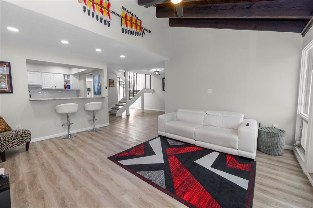 For Sale: $265,000 (2 beds, 2 baths, 1750 Square Feet)