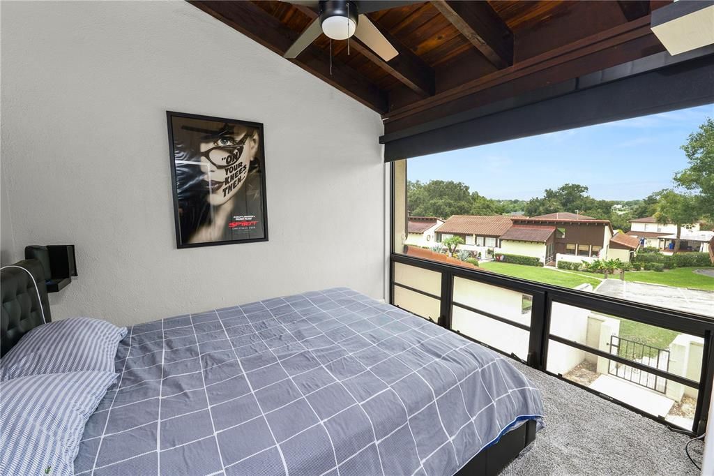For Sale: $265,000 (2 beds, 2 baths, 1750 Square Feet)