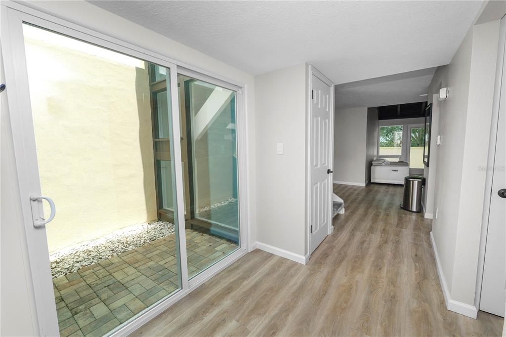 For Sale: $265,000 (2 beds, 2 baths, 1750 Square Feet)