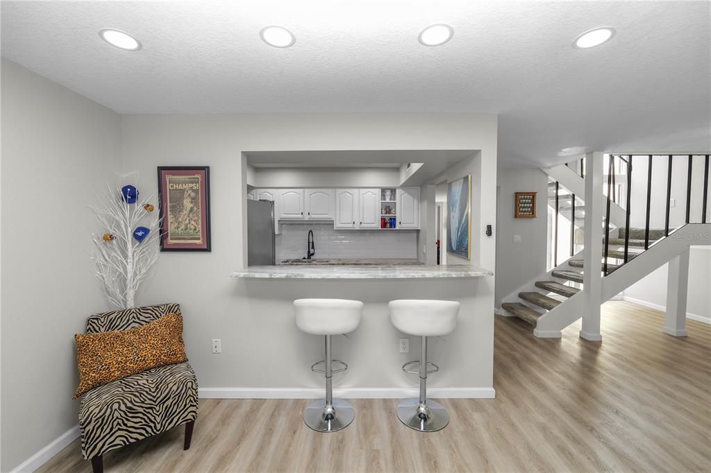For Sale: $265,000 (2 beds, 2 baths, 1750 Square Feet)