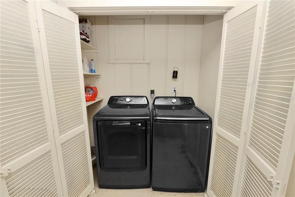 For Sale: $265,000 (2 beds, 2 baths, 1750 Square Feet)