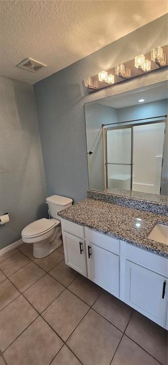 В аренду: $2,300 (3 спален, 3 ванн, 1512 Квадратных фут)