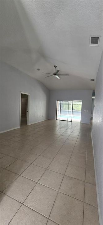 В аренду: $2,300 (3 спален, 3 ванн, 1512 Квадратных фут)