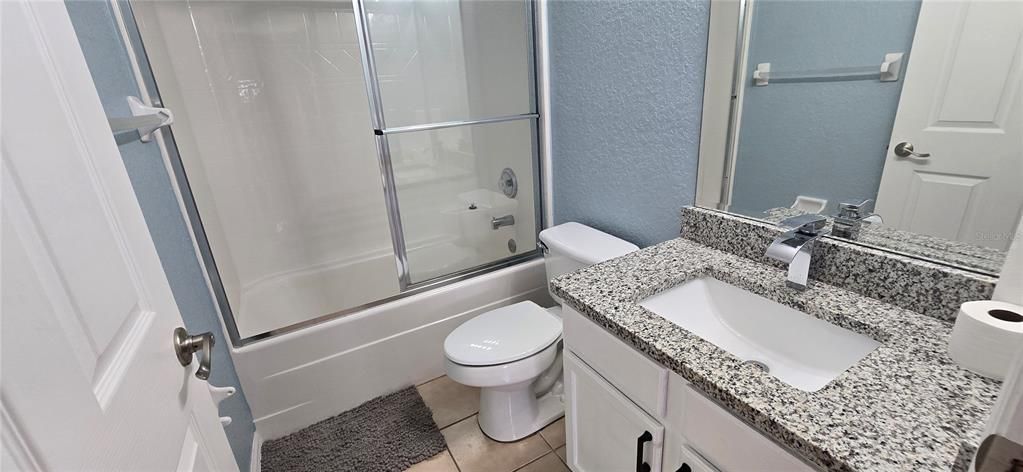 В аренду: $2,300 (3 спален, 3 ванн, 1512 Квадратных фут)