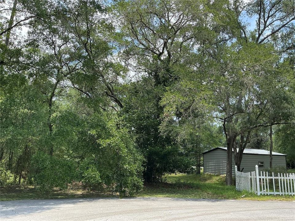 En Venta: $30,000 (1.10 acres)