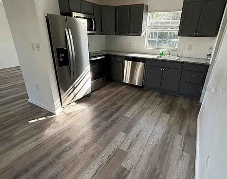 В аренду: $1,600 (3 спален, 2 ванн, 1175 Квадратных фут)