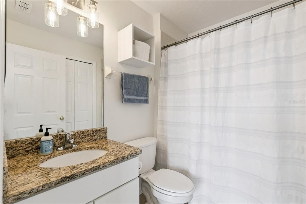 En Venta: $409,900 (3 camas, 3 baños, 1387 Pies cuadrados)