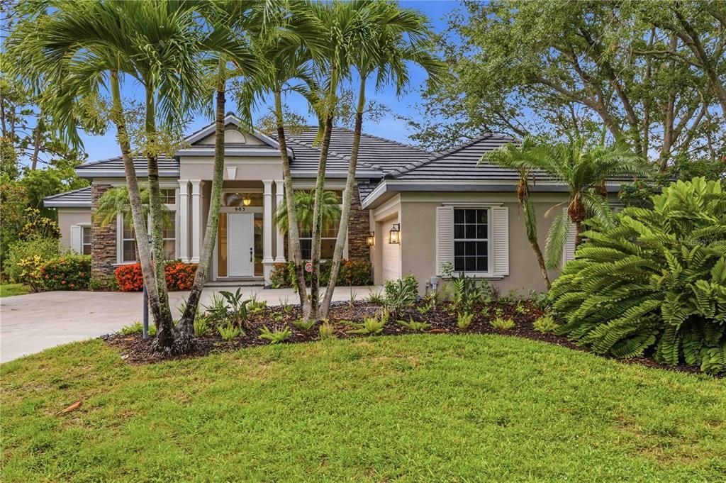 En Venta: $739,900 (3 camas, 3 baños, 2622 Pies cuadrados)