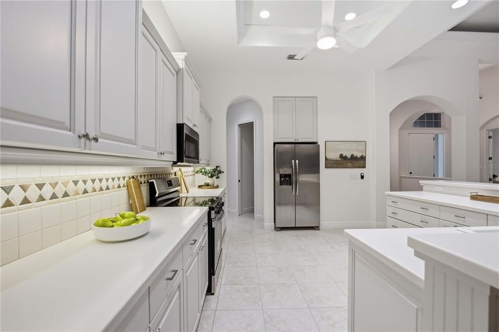 En Venta: $739,900 (3 camas, 3 baños, 2622 Pies cuadrados)