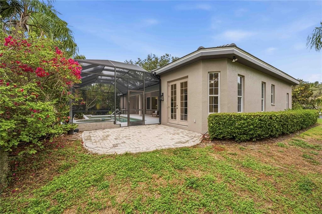 En Venta: $739,900 (3 camas, 3 baños, 2622 Pies cuadrados)