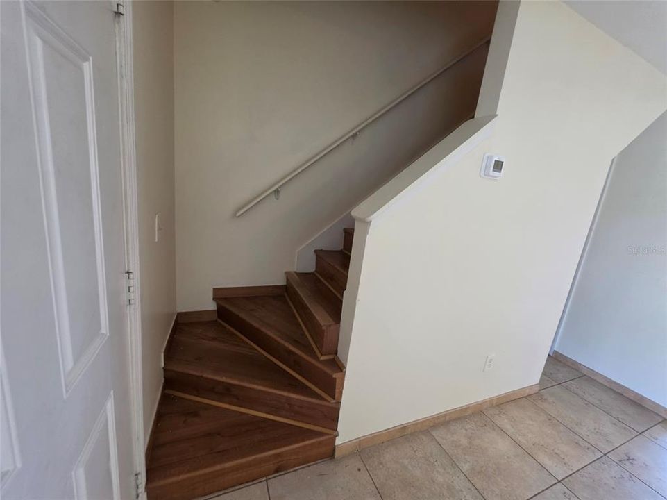 На продажу: $185,000 (2 спален, 2 ванн, 1031 Квадратных фут)